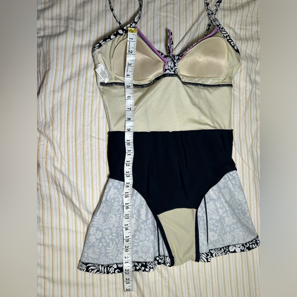 It Figures! One Piece Bathing Suit Womens 12 Tankini Style Padded Top Nylon - Picture 9 of 11